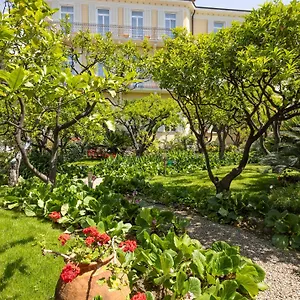 Hotel Elisa &