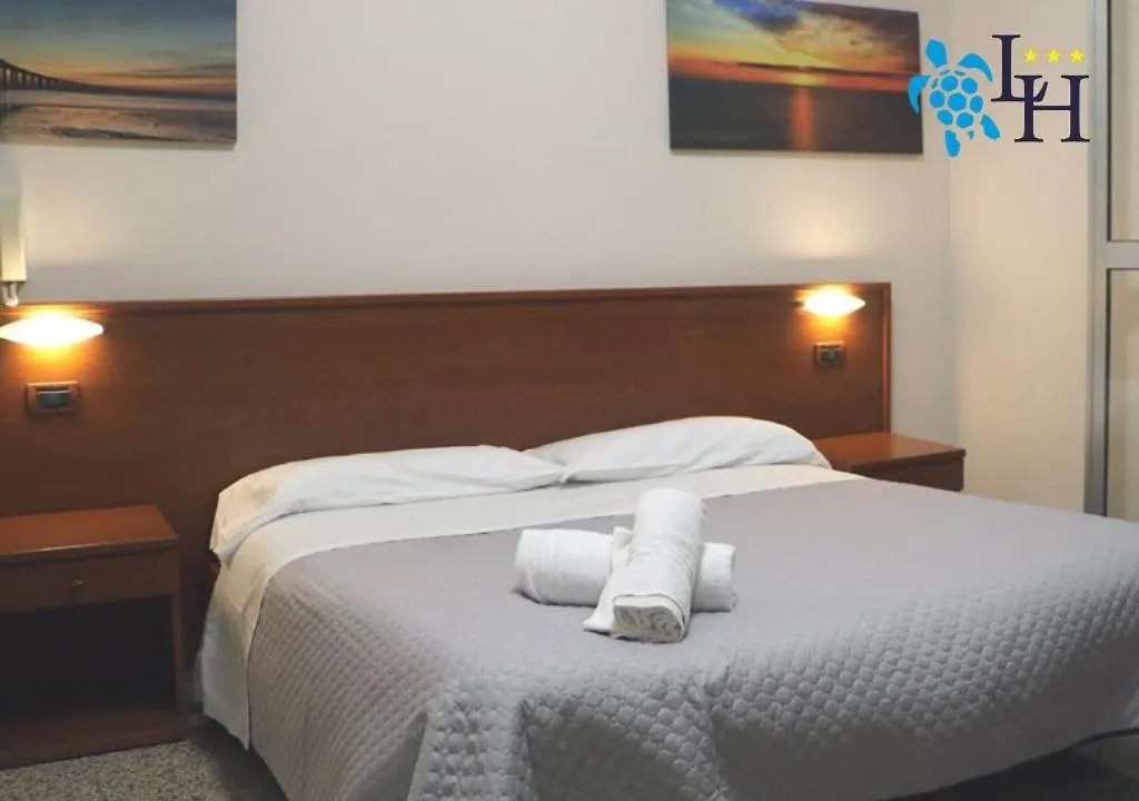 Hotel Lora Rda Luxury Bordighera 3*,