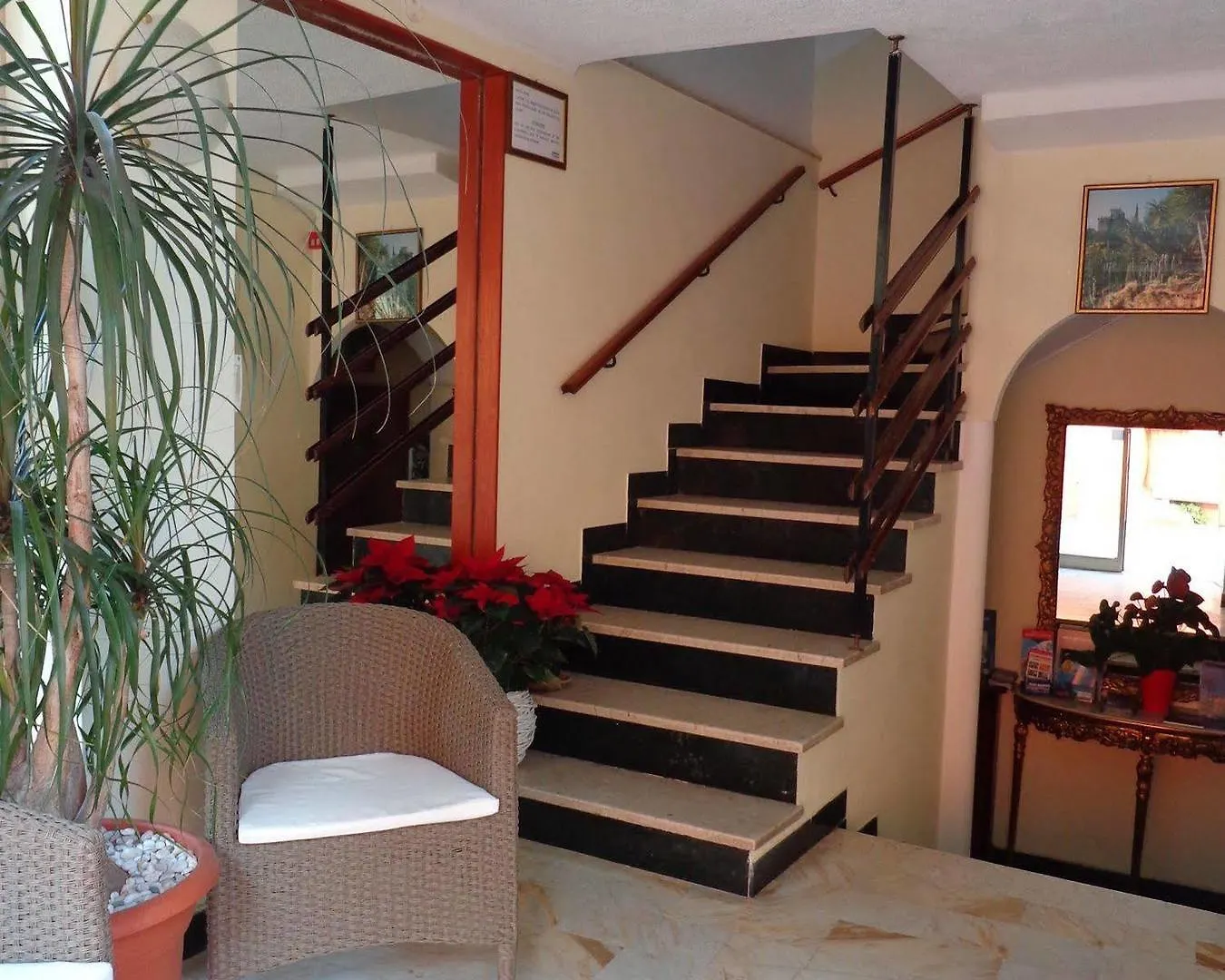 Hotel Lora Rda Luxury Bordighera Italy