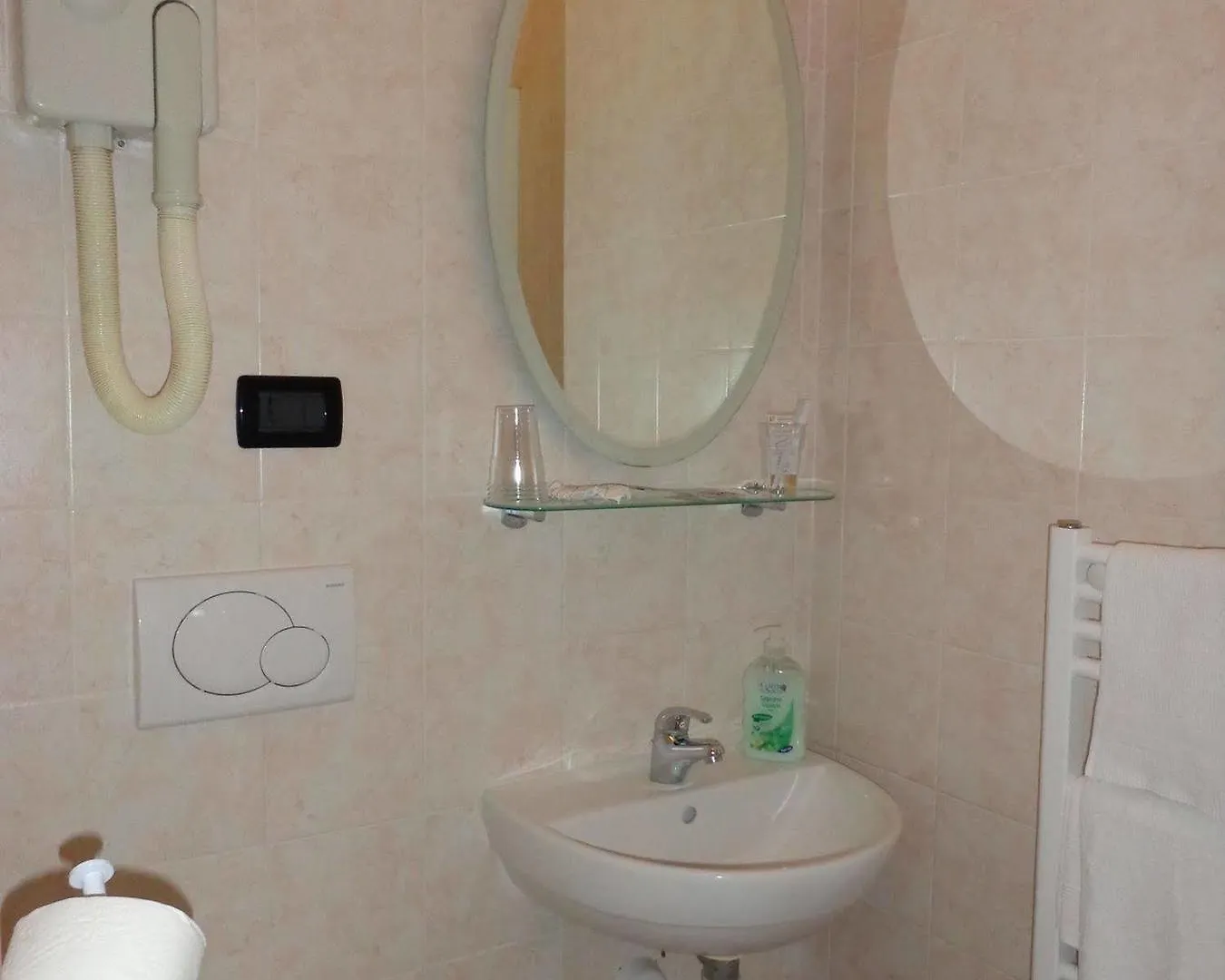 Hotel Lora Rda Luxury Bordighera 3*,